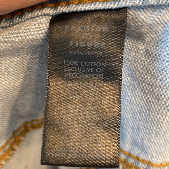 NEW FTF size 28 super cute shorts - Picture 8 of 10